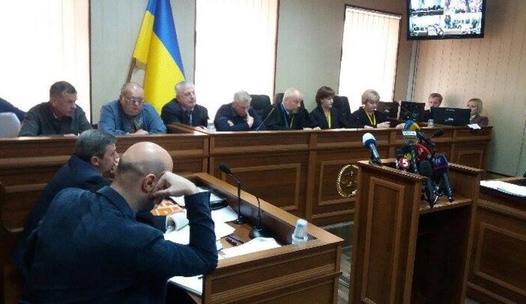 Екс- "беркутівці" заявили відвід прокурору, який не пустив їх на слідчий експеримент. ФОТО