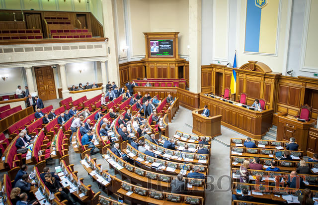 Наметове містечко під ВР, Савченко в стилі мілітарі, анекдот Березенка і напівпорожня сесійна зала, - день 17 жовтня в Раді і біля неї 11