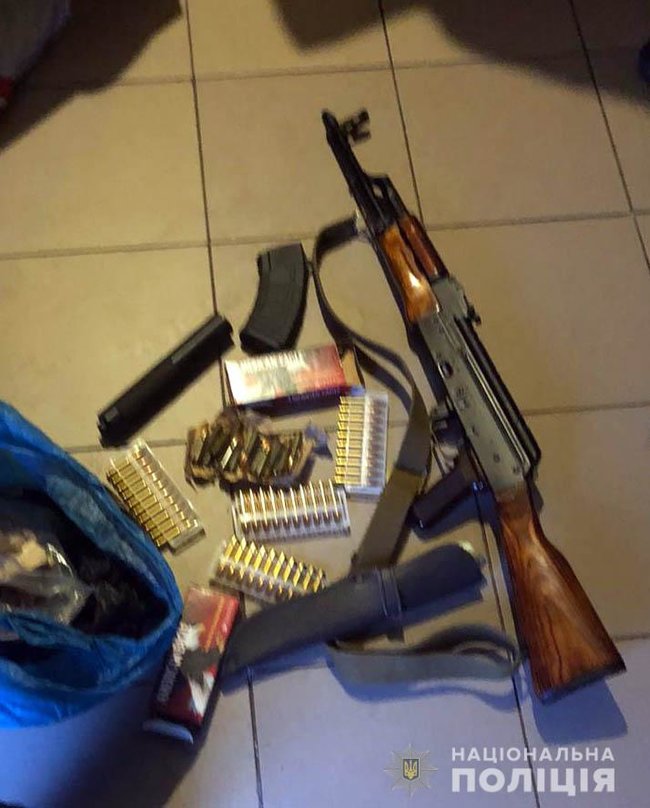 Били, змушували працювати і не платили: на Житомирщині 6 осіб звільнили з трудового рабства 03