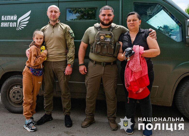 Из Богоявленки Донецкой области вывезли последнего ребенка, - Нацполиция 01