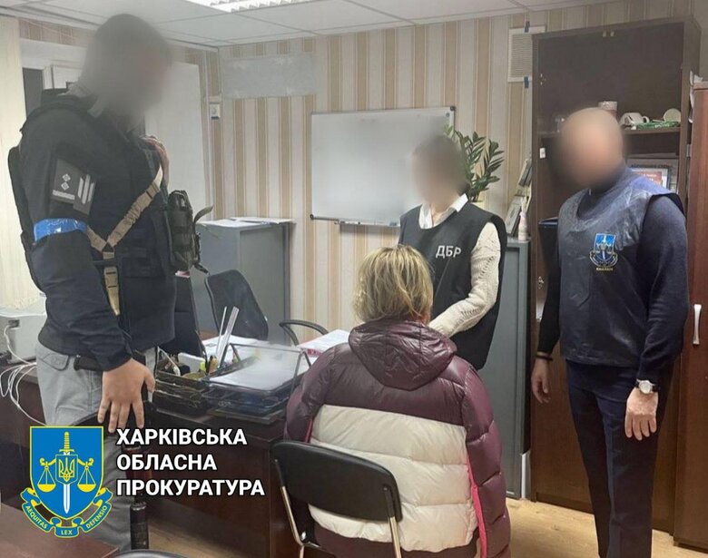 В деоккупированном Изюме задержали двух изменниц, добровольно сотрудничавших с представителями РФ 02