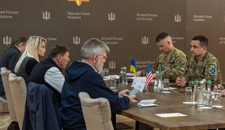 Американський генерал Петреус відзначив стрімкий розвиток інновацій у ЗСУ