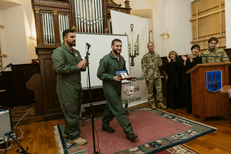 The National Hero of Ukraine award became the first after a two-year break 17