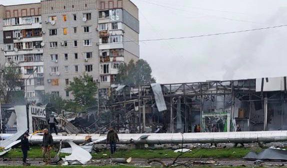 Occupiers hit Zaporizhzhia with 12 rockets: educational institution, medical institution and residential buildings were damaged, 1 person died 02 Occupiers hit Zaporizhzhia with 12 rockets: educational institution, medical institution and residential buildings were damaged, 1 person died 02
