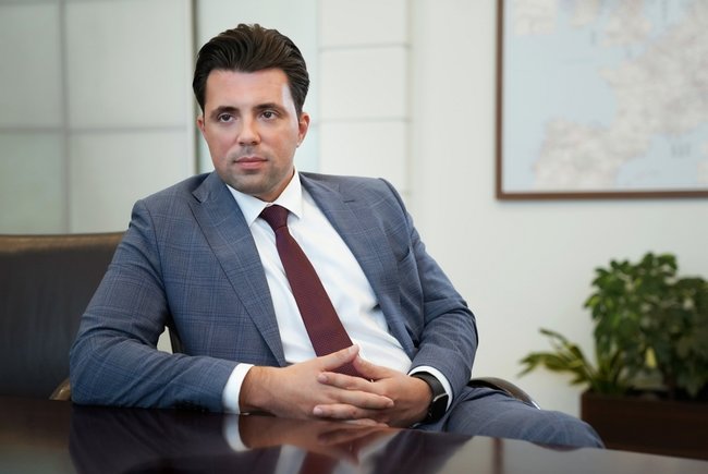 Керівник Укренерго Володимир Кудрицький: Замість виробляти власну, ТЕС і ГЕС перекупають атомну електроенергію та продають своїм клієнтам. Частина 1 02