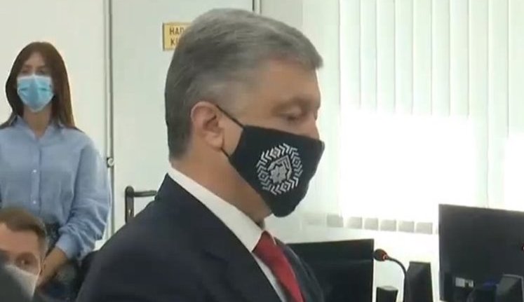 Poroshenko being questioned in case of Yanukovych's state treason