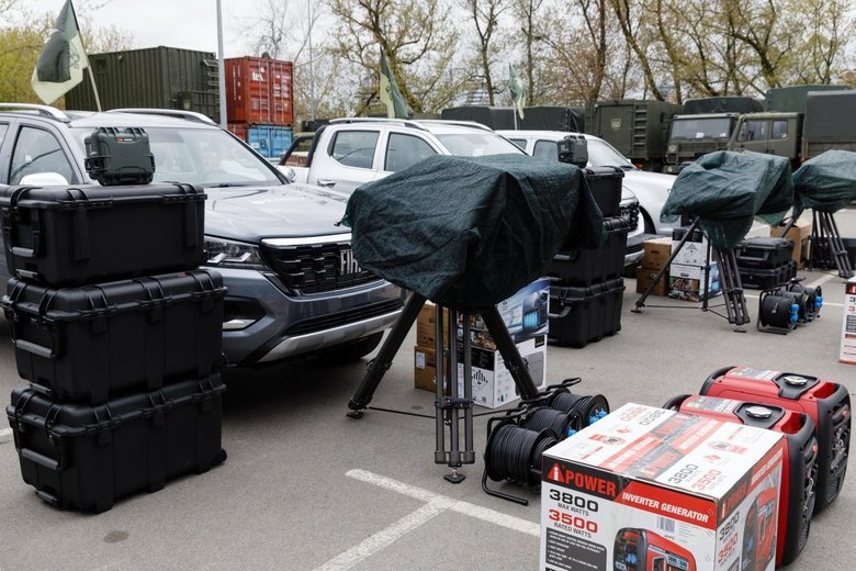 Порошенко передав комплекси Ай-Петрі захисникам