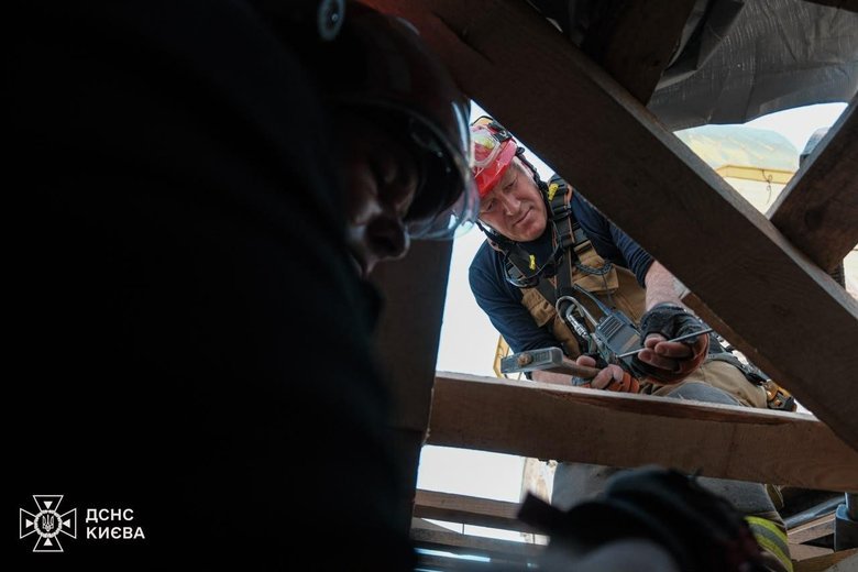 ДСНС завершила відновлення даху Успенського собору в Києво-Печерській лаврі