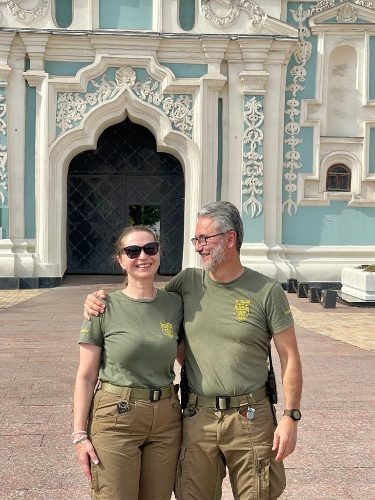 Президент ПДМШ Геннадій Друзенко: Коли за добу бачиш 200-250 поранених, розумієш: перемога – це не красиві слова, а густа кров і покалічені тіла часто молодих і таких гарних людей 02 Президент ПДМШ Геннадій Друзенко: Коли за добу бачиш 200-250 поранених, розумієш: перемога – це не красиві слова, а густа кров і покалічені тіла часто молодих і таких гарних людей 02