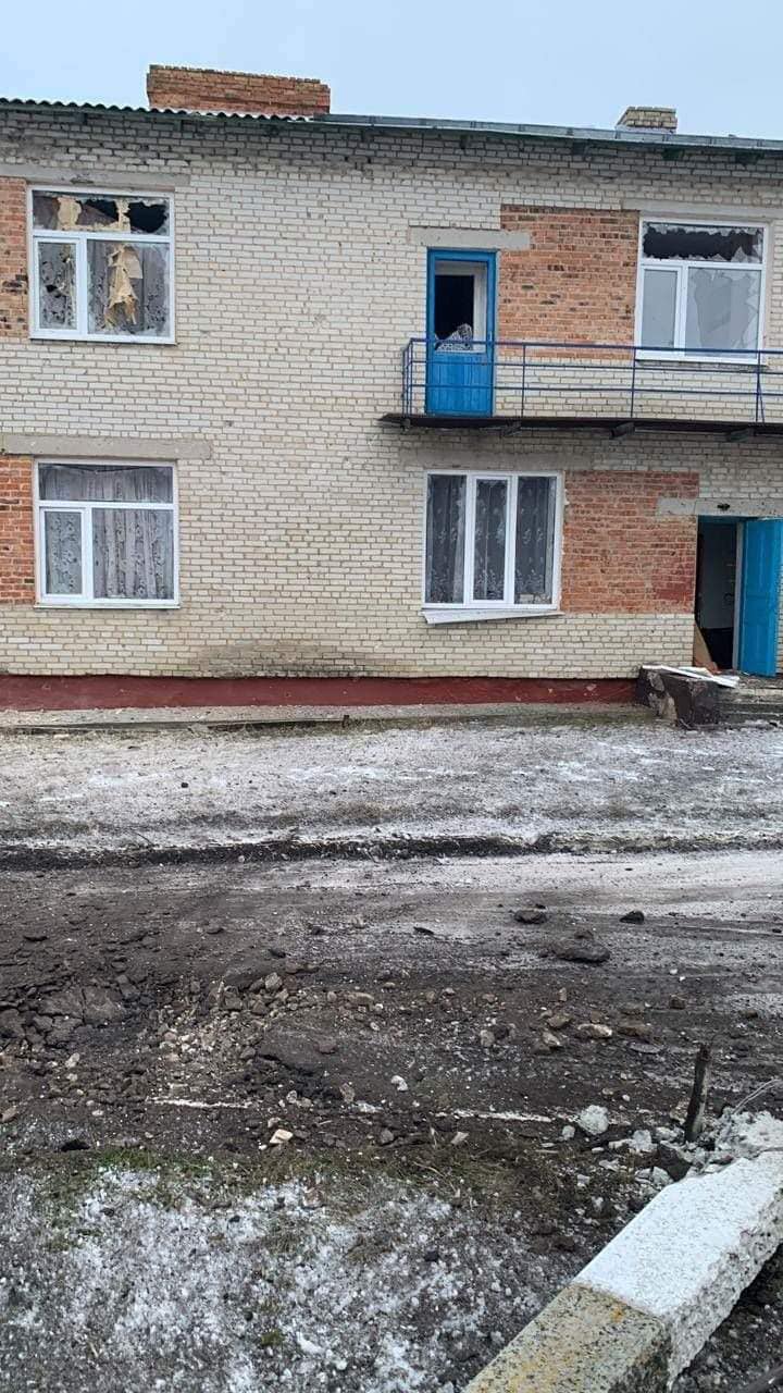 Враг обстреливает приграничье Сумщины. На Краснопольскую громаду с беспилотника сброшено взрывное устройство, - ГПСУ 02