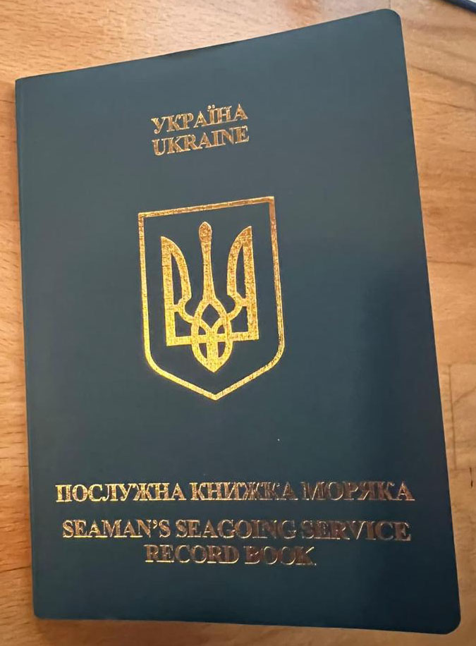 Хабарник в Одесі вистрибнув з вікна, тікаючи від силовиків 03 Хабарник в Одесі вистрибнув з вікна, тікаючи від силовиків 03