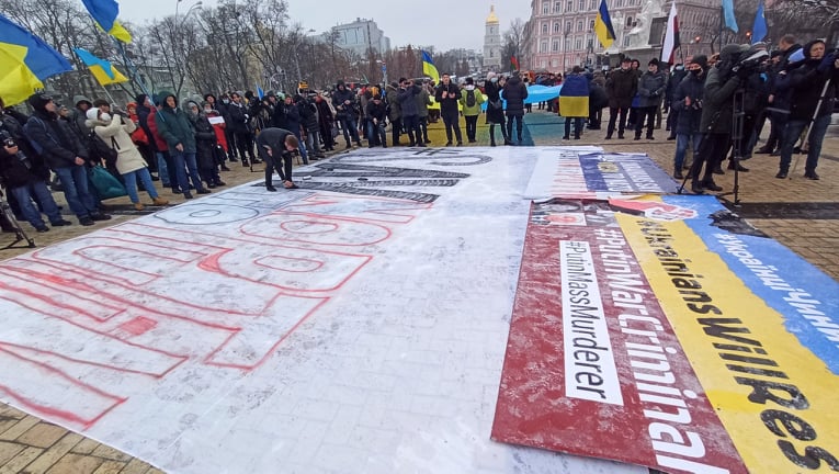 Акция Скажи Путину НЕТ! состоялась на Михайловской площади в Киеве 03