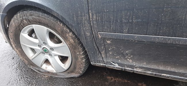 На Львовщине пограничники со стрельбой задержали контрабандистов, дроном переправлявших партию медицинских масок в Польшу 01