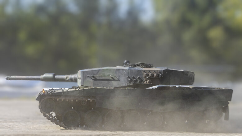 Ukraine receives batch of repaired Leopard 2s from Poland 01