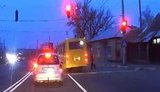 Водій маршрутки в Ірпені проїхав на червоний сигнал світлофора, ледь не збивши пішохода на "зебрі". ВIДЕО реєстратора