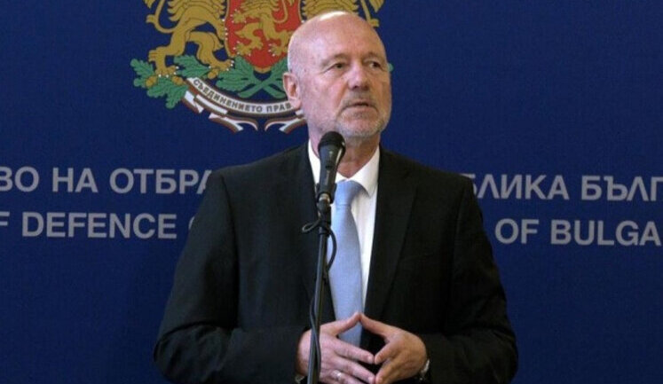 РФ використовує фіктивні військові навчання в Чорному морі для блокування експорту українського зерна, - міністр оборони Болгарії Тагарєв