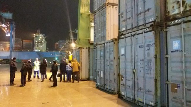 Запобігли спробі незаконного переміщення великої партії цигарок сумнівного походження в Україну, - перший заступник голови ДФС Білан 01