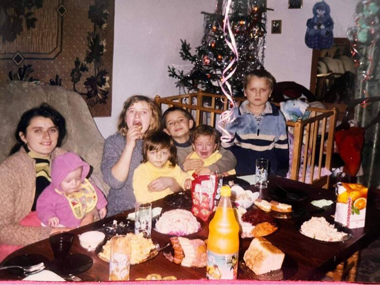 Діма, яка війна?! Тобі вісімнадцять! - Я піду! Я мушу там бути. Розмова із сім’єю Да Вінчі 14