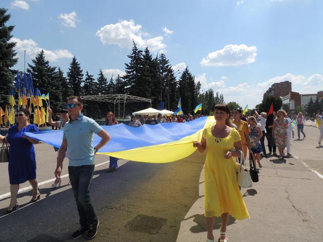 Жителі Торецька відзначили третю річницю визволення міста 10 Жителі Торецька відзначили третю річницю визволення міста 10