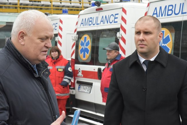 Полтавщина стала першою областю в Україні, яка повністю оновить автопарк швидкої допомоги 04