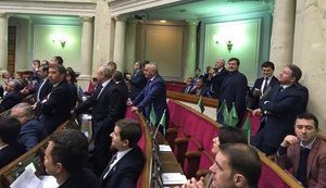"Молодые" политики: оборона Украины - 1:0