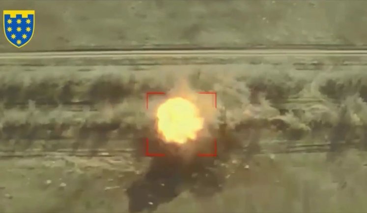 Українські військові ракетою з РСЗВ HIMARS знищили місце запуску російських дронів. ВIДЕО