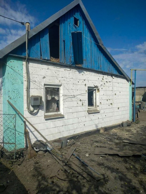 Рашисты обстреляли населенные пункты Запорожской области. Потерпели разрушения дома жителей, выгорело около 250 га пшеницы, - ОВА 01