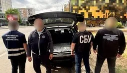 Заробіток на кордоні не вдався: в Ужгороді затримали переправника ухилянтів. ФОТОрепортаж