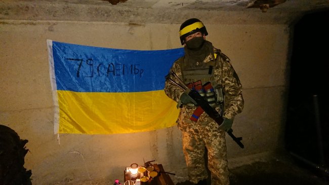 Японские косплееры делают фотосеты в образах киборгов, героически защищавших ДАП: Наших воинов копируют, как мифических героев 01