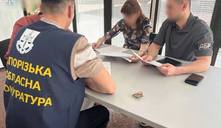 В Запорожье направлено в суд дело адвоката и правоохранителя, которые присваивали квартиры умерших. ФОТОрепортаж