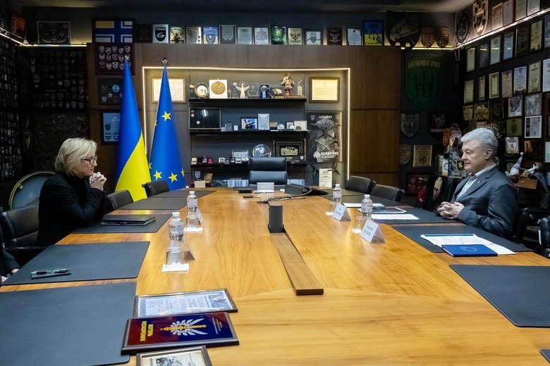 порошенко і девіс