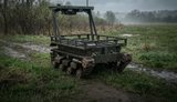 Россияне с помощью FPV-дронов атаковали эвакуационный робот с гражданскими лицами, несмотря на красные кресты, - 33-й полк