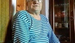 Раньше в Енакиево целые войны были. В тюрьме посидеть довелось почти всем, - сосед Януковича. ВИДЕО