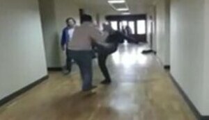 Депутата Киевсовета от "Свободы" Мирошниченко облили фекалиями. ВИДЕО (обновлено)