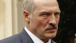 "Батарея - один из основных элементов. Не надо ее всовывать в багажник", - Лукашенко поручил создать белорусскую Tesla
