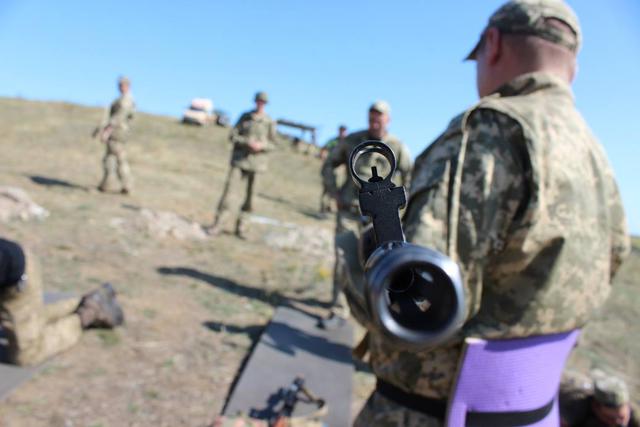 На Луганщині відбулися навчання снайперів 04