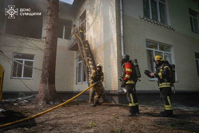 Удар дронів по Сумах Пошкоджено цивільну будівлю