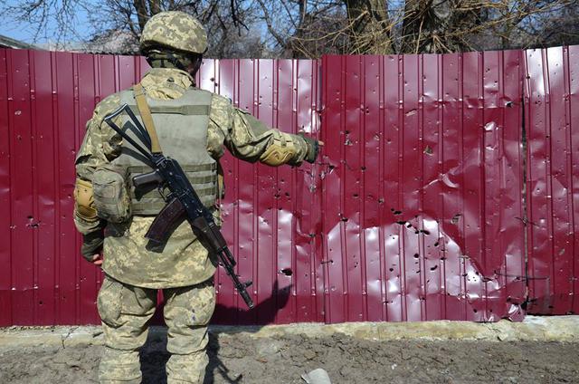 IFV comes out and fires, machine guns or AA guns follow, - ATO fighter describes attacks on Ukrainian positions outside Marinka 03 IFV comes out and fires, machine guns or AA guns follow, - ATO fighter describes attacks on Ukrainian positions outside Marinka 03