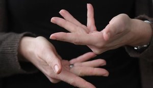 Для более 200 тыс. украинцев жестовый язык является родным, - Минсоцполитики