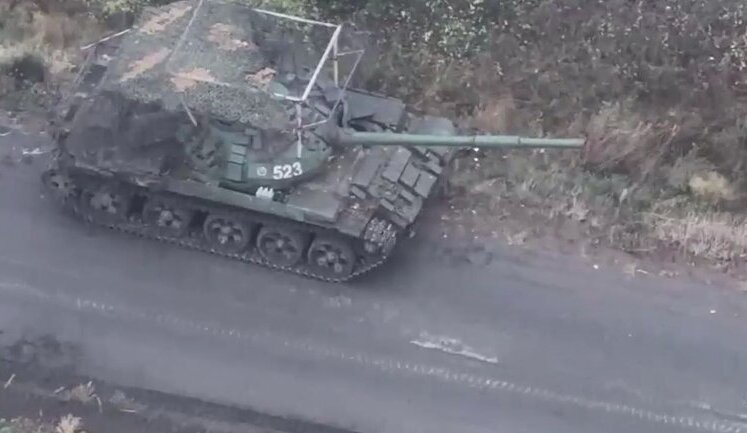 Ukrainian defense forces repel enemy attack and destroy 2 tanks and 4 IFV. VIDEO