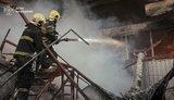Ворожий БпЛА влучив у склад на Київщині: спалахнула пожежа