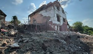 Росія вдарила авіабомбами по Сумах: загинула жінка, четверо людей постраждали. ФОТОрепортаж (оновлено)