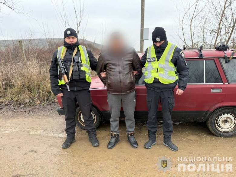 Масштабна спецоперація Нацполіції: вилучено зброю, вибухівку й наркотики