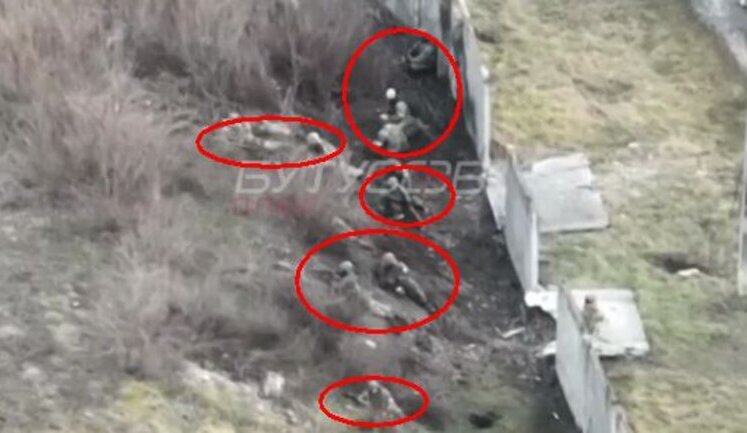 Уничтожение штурмовой группы ЧВК "Вагнер" при попытке захода в промзону Соледара. ВИДЕО