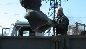 памятник запорожье орджоникидзе демонтаж декоммунизация