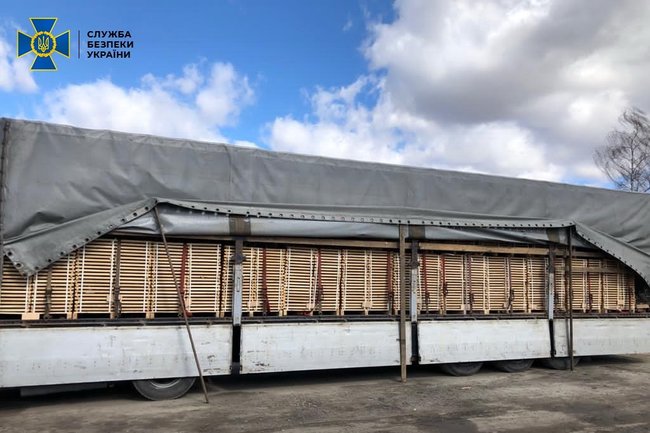 На Кіровоградщині блоковано багатомільйонну схему контрабанди деревини, організовану чиновниками Держлісагентства, - СБУ 03