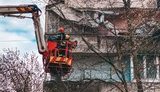 У київській багатоповерхівці обвалився балкон, жертв і постраждалих немає, - ДСНС. ФОТОрепортаж