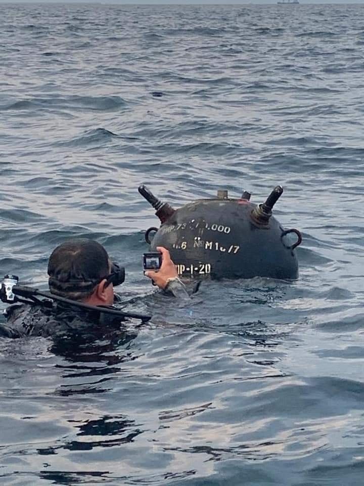Російську морську міну виявили біля румунського курорту Ефоріє 03