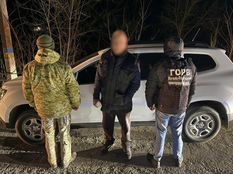 На Вінниччині викрито злочинне угруповання, яке переправляло людей через кордон
