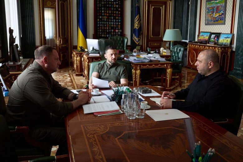Зеленський Умєров та Єрмак